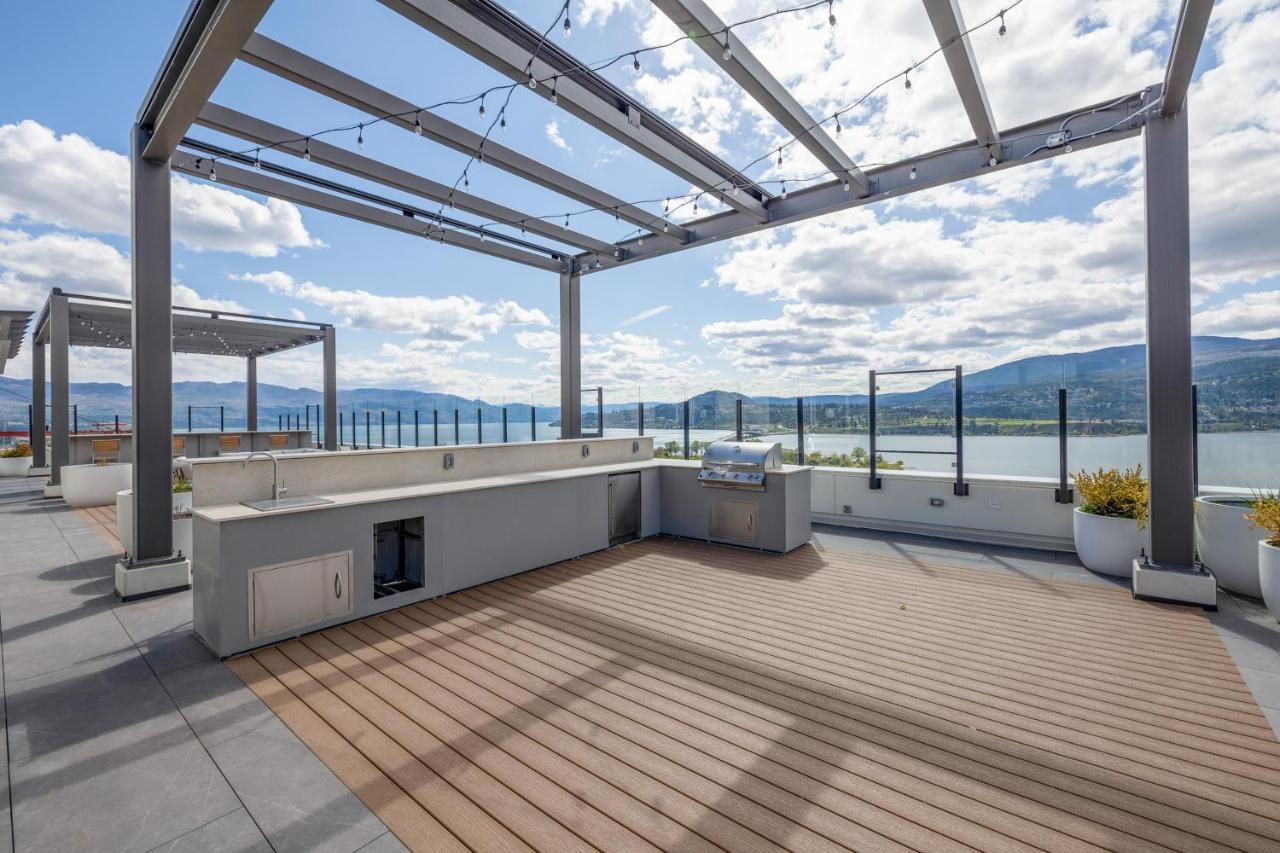 Brand New Luxury Downtown Near The Beach #13 Kelowna Esterno foto
