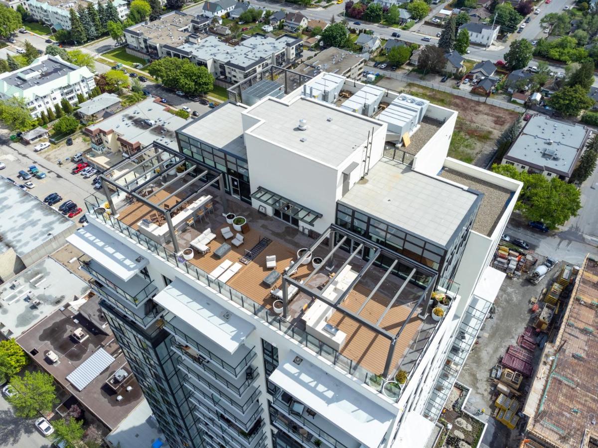 Brand New Luxury Downtown Near The Beach #13 Kelowna Esterno foto