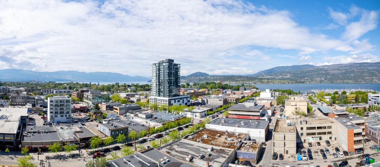 Brand New Luxury Downtown Near The Beach #13 Kelowna Esterno foto